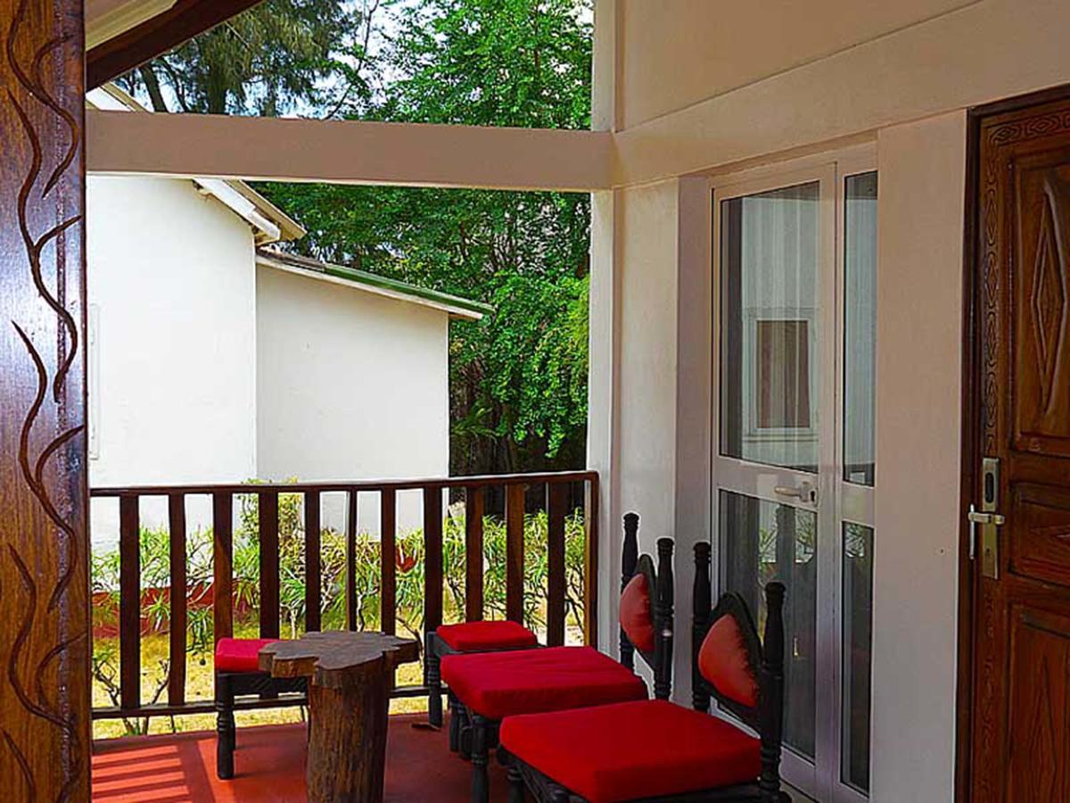 Hotel Village Vacances Awale Plage Grand-Popo Exterior photo